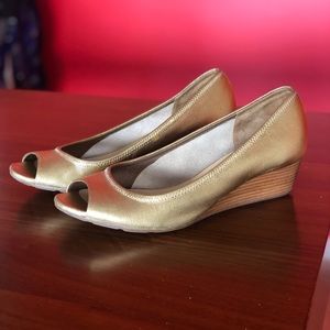 Cole Haan Nike Air Wedge Gold  Peep Toe